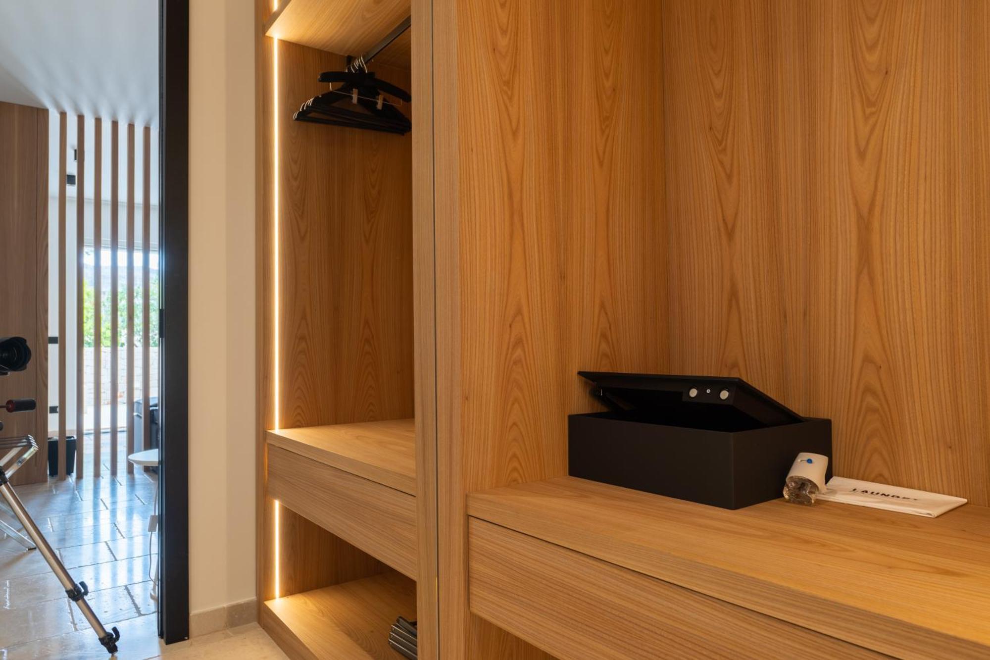 Bed and Breakfast Essenza Relais Contemporaneo Cisternino Exterior foto