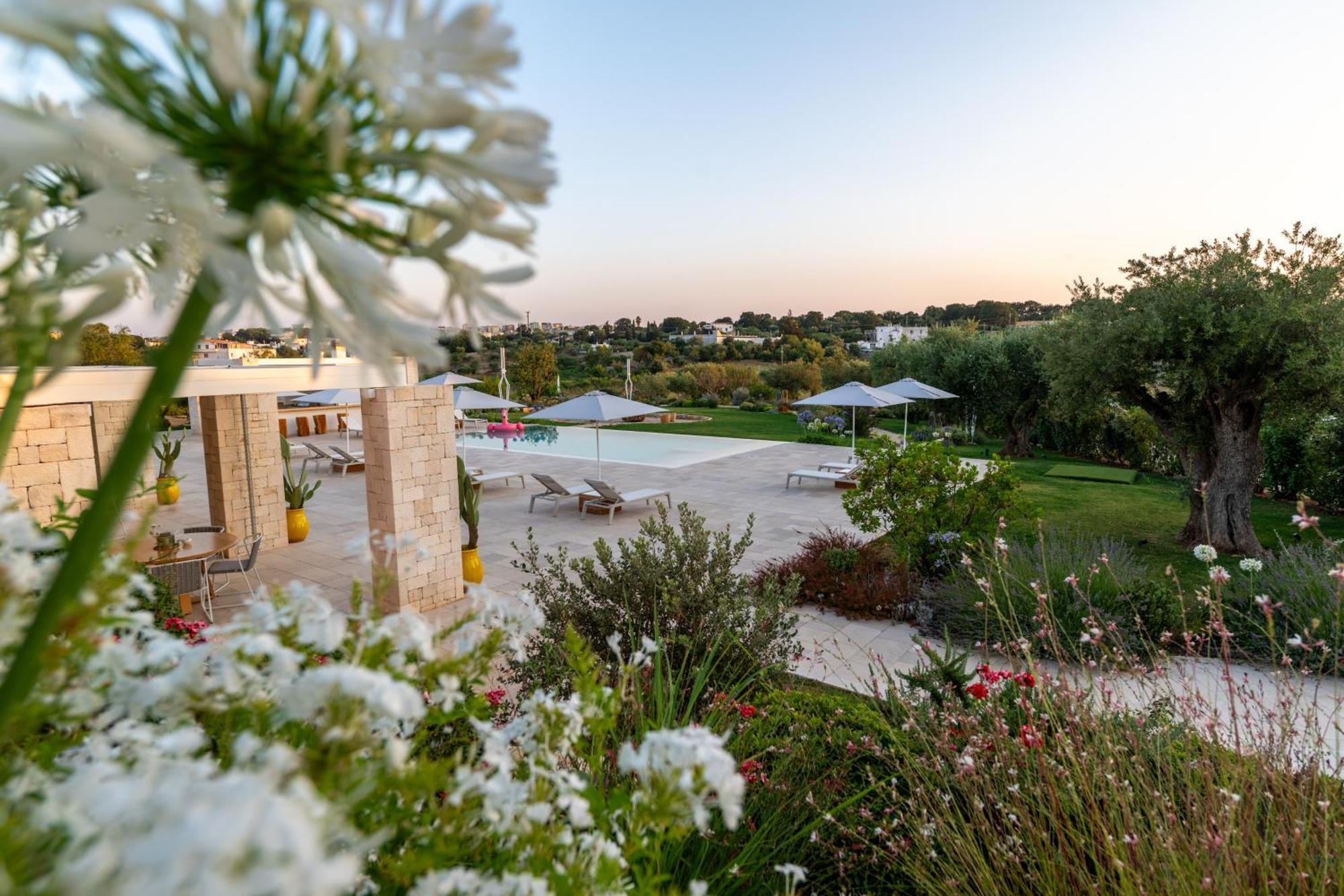 Bed and Breakfast Essenza Relais Contemporaneo Cisternino Exterior foto