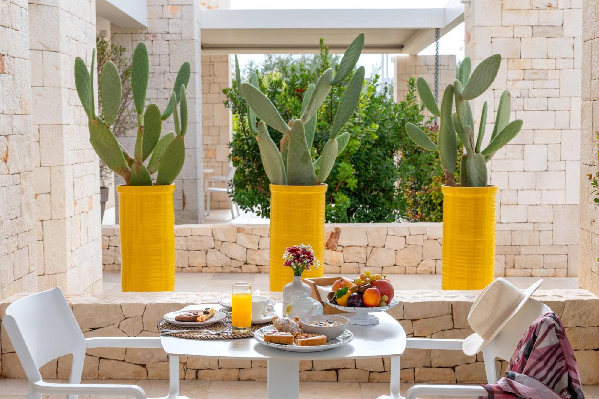 Bed and Breakfast Essenza Relais Contemporaneo Cisternino Exterior foto